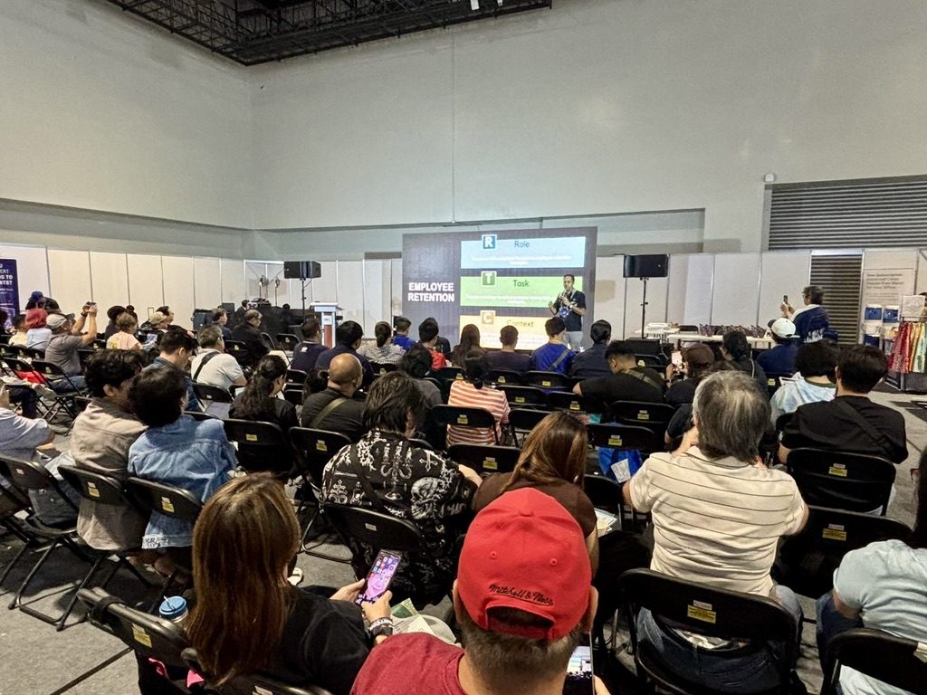 Jerry Ilao teaching his Role-Task-Context prompting framework to the PrintCon 2026 audience at SMX Convention Center