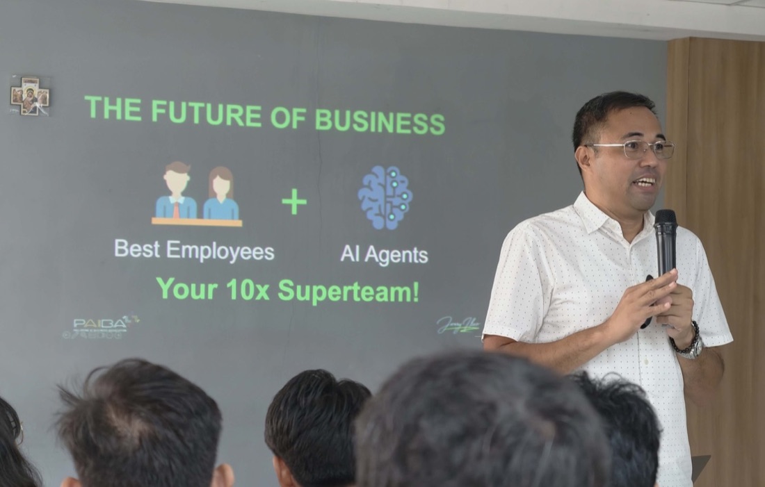 Jerry Ilao presenting The Future of Business — best employees plus AI agents